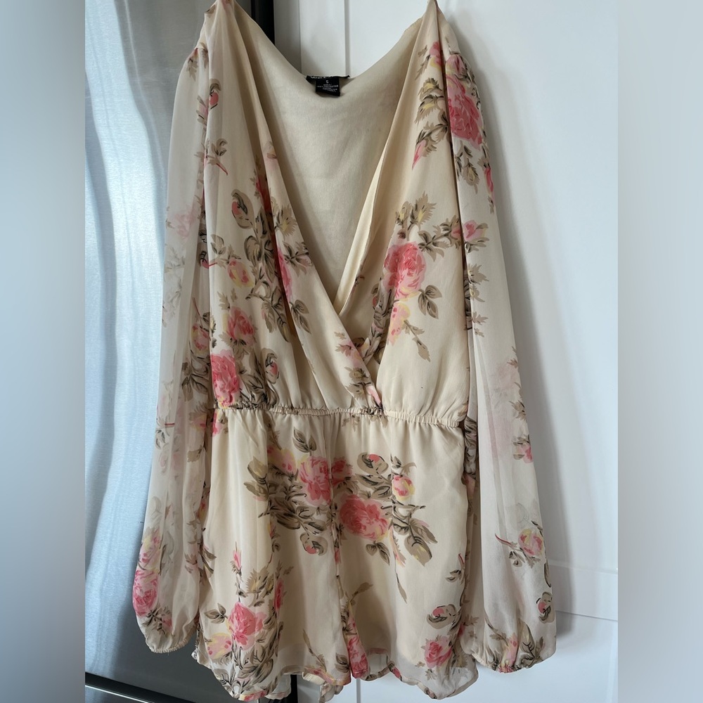 Champagne/off-white floral romper